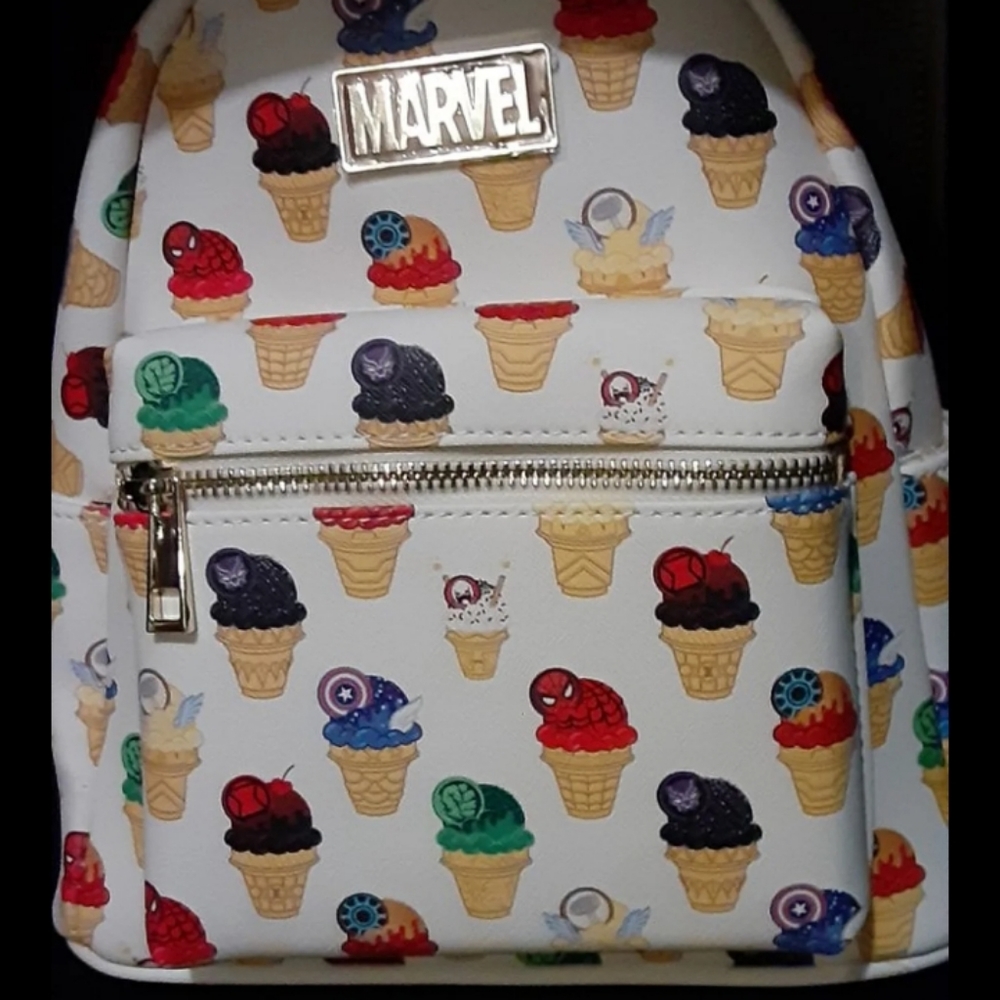 Marvel Eat The Universe Mini Backpack